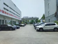 TRUE GO X Hotel (Jingzhou Ancient City High-speed Railway Station) - parking
