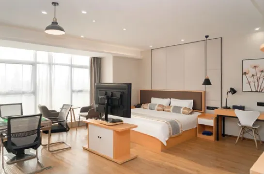 Leshang Holiday Hotel