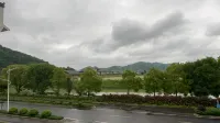 Yunzhe Homestay (Xinchang 19th Peak Scenic Area)
