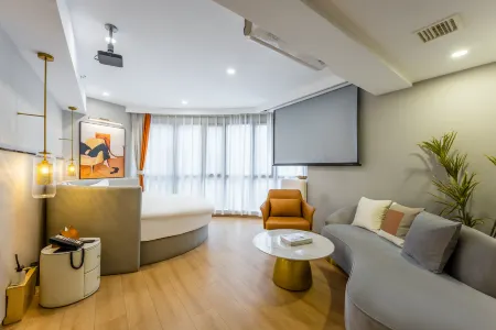 新薈城市飯店（上海靜安寺長壽路地鐵站店）