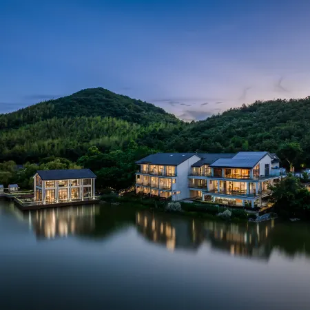 Qingfeng Jiujiantang Holiday Homestay