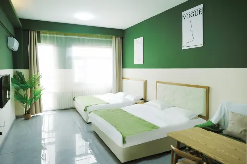 Tea and Four Seasons Homestay