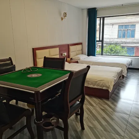 Gaotan Ruiyuan Hotel