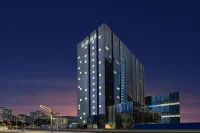 Yibo Hotel (Zhuhai Gongbei Port Fuhuali Store) Отели в г. Район Гунбэй