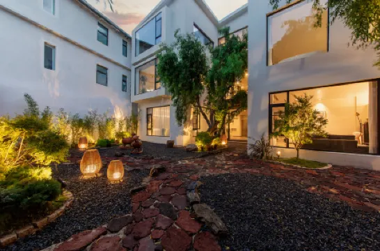 Shangri-La City Three Seasons · Liulu Resort Hotel (Dukezong Ancient City Branch)