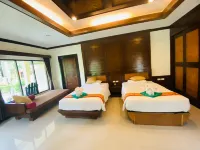Hotel and Beach Bungalow at Lanta Resort Hotels near Long Beach