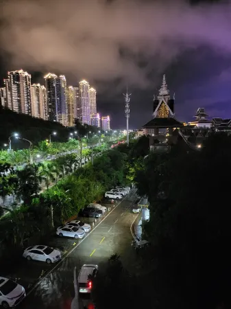 JING AI Holiday Hotel