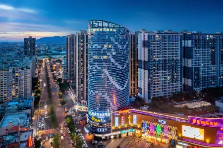 ALICE INTERNATION HOTEL Отели рядом с достопримечательностью «Haishou Island»