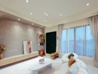 Sun Sui B&B Hotels near Artemis Garden