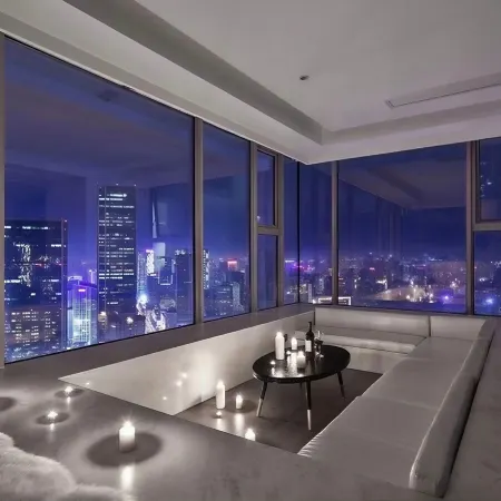 Kaiman Top Floor High Altitude Hotel (Taikoo Li Branch)