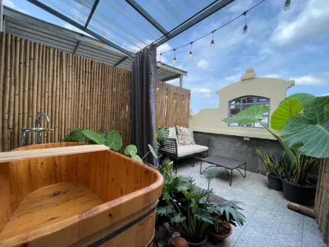 ห้องสวีทพร้อมระเบียงส่วนตัว