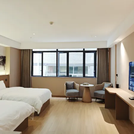 tongluoguan hotel