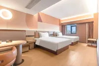 Orange 호텔 (시창 치옹하이 17도 후오바 광장) 량산 이족 자치주 민족 경기장 주변 호텔