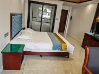 Huaxing Hotel