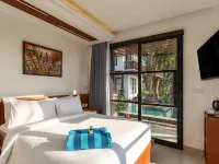 Paripadi Studio Canggu Hotels near Berawa