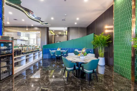 Mingshihui Zhenpin Hotel (Longshou Lake Park) Отели рядом с достопримечательностью «Gansu Vocational and Technical College of Nonferrous Metallurgy»