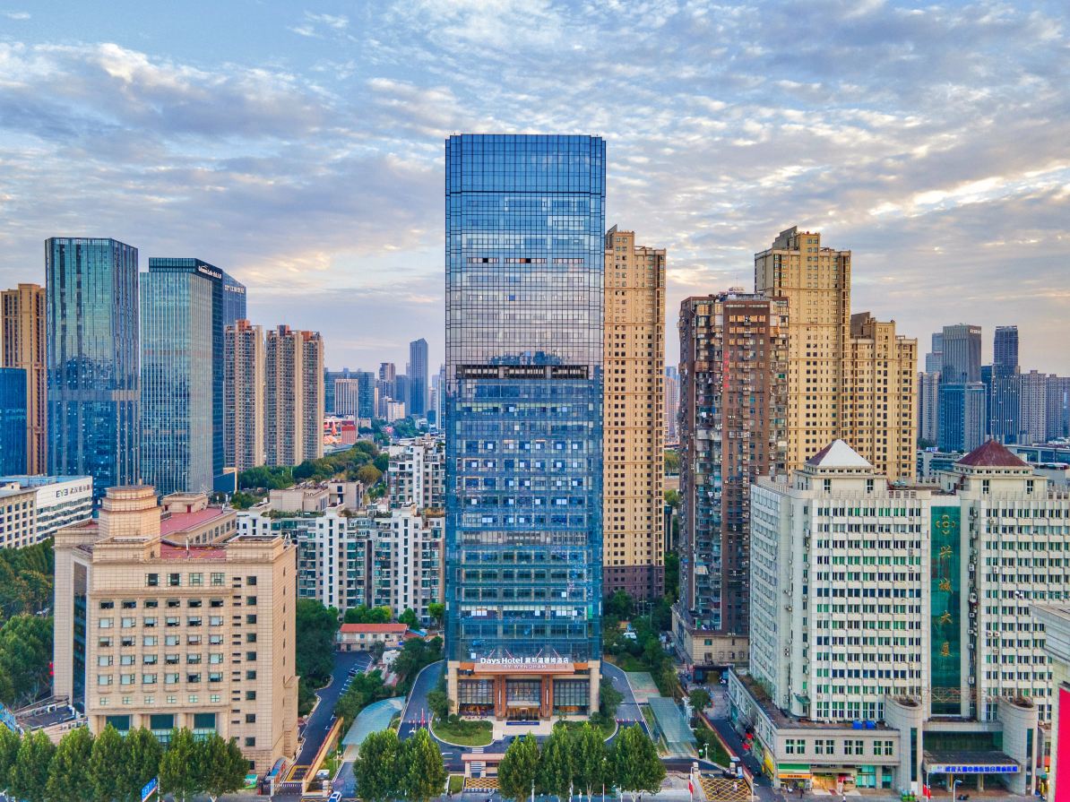 Days Hotel by Wyndham Wuhan Hankou Railway Station Hotels in Wuhan