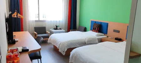 Yuntian Intelligent Hotel (High speed Railway Station Branch) Отели рядом с достопримечательностью «Xianghe Square»