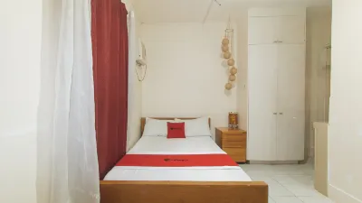 RedDoorz @ the V'Jour Hotel Angeles Hotels in Pampanga