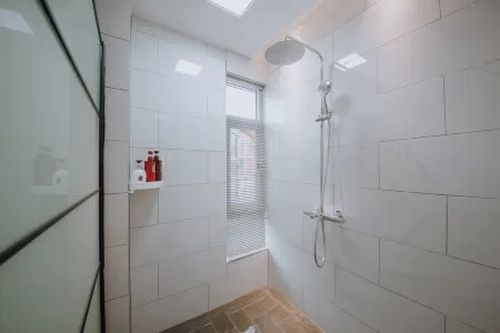 Lugu Lake Ting shui'an Resort Hotel