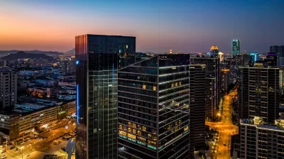 MOMENT·Yishi Hotel（Chongqing Guanyinqiao Pedestrian Street Jiujie Store） Hotel dekat Chongqing North Railway Station