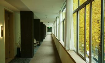 The Hidden House (Cheng Du Kuanzhai Alley People's Park Subway Station Branch)