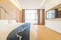 Weisheng  Hotel - balcony