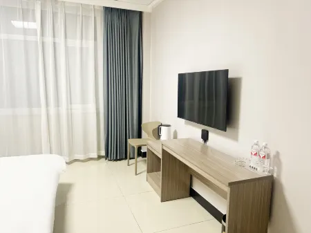 Premium Express Hotel Отели рядом с достопримечательностью «Jinhai Passenger Transport Terminal»