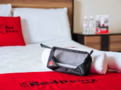 RedDoorz @ Poblacion Sur Sigma Hotels in Capiz