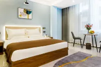Jiayi Express Hotel (Qujing Bund Wanda Plaza)