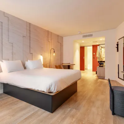 B&B Hotel Lille Lillenium Eurasanté Hotels near Wazemmes