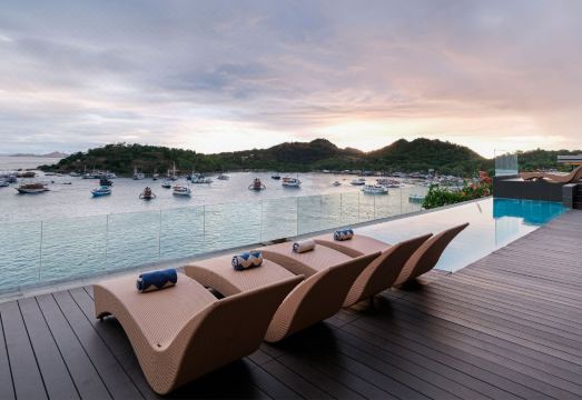 므루오라 코모도 객실