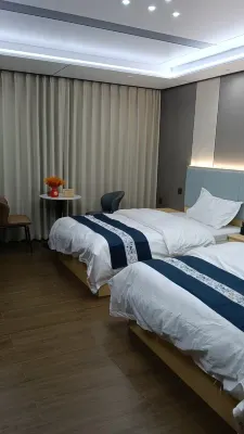 Chenyue Hotel (Hunan Meijiang National Geopark) - Parkering