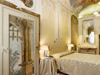 Palazzo Niccolini Al Duomo Residenza d'Epoca Hotels near Florence Historic Center