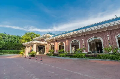 Taohualing Hotel (Lansheng Building) Hotels in Gezhou Dam/West Dam