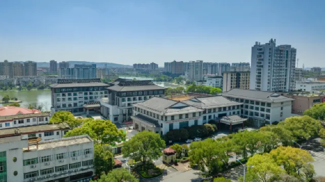 Luling Hotel Hotels in Ji'an County