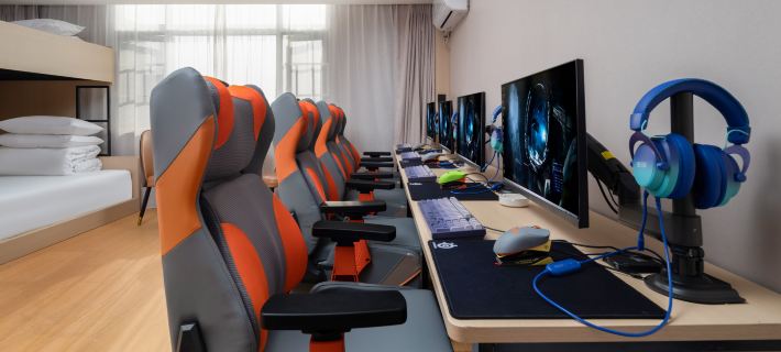 Jing Shikong E-sports Homestay (Xinhua Oriental City Plaza) Hotels in Xinhua County