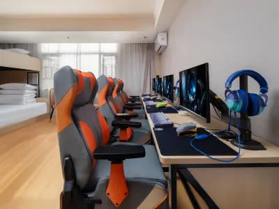 Jing Shikong E-Sports Hotel (Xinhua Dongfang City Plaza)