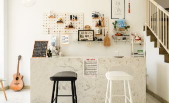 Yanfengwai Homestay (Zhujiajian Scenic Area)