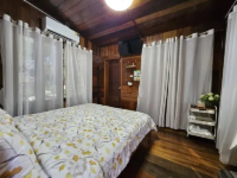 Punnattha House by Peema Villa Hotel berhampiran Wat U Thong