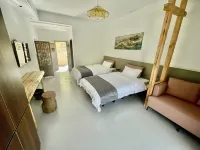 Happiness Mountain Courtyard Hotels in Ningshan