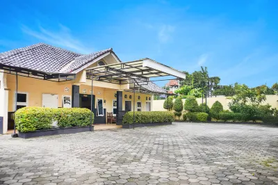 Hotel O Pekalongan Near Pasar Batik Setono Formerly Hotel Puspa Indah Hotels in Batang