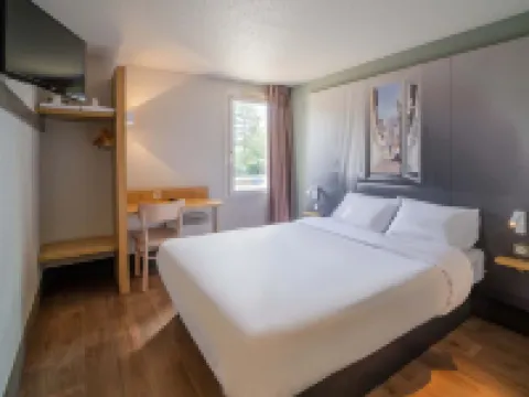 B&B HOTEL Saint-Quentin Hotels in Picardy