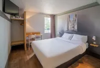 B&B HOTEL Saint-Quentin Hotel di Holnon