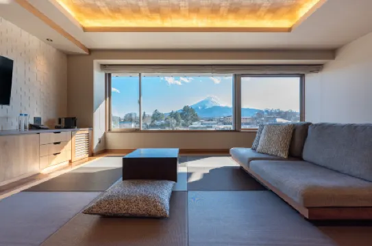 Mt. Fuji View Onsen Ooike Hotel Отели рядом с достопримечательностью «Oike Park»
