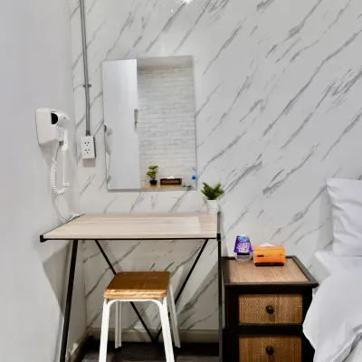 333 Mini house and cafe Hotels near Phung Noi Bakery