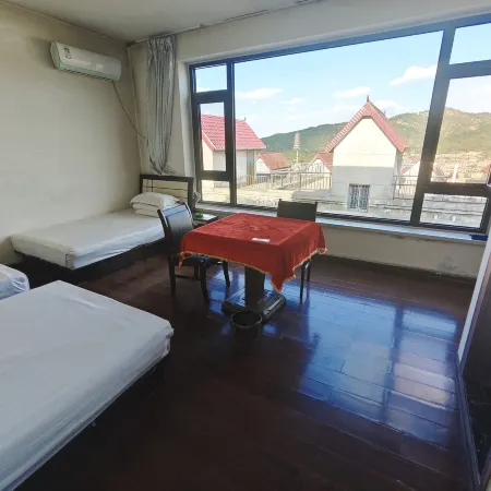 Zichang Zhangjia Quadrangle Inn