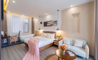 Yun Nali light luxury accommodation in Shuhe ancient town, Lijiang