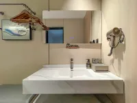 Genhe Right Bank Hotel