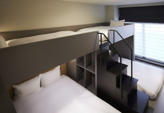 민 니혼바시의 넓은 침대 구성